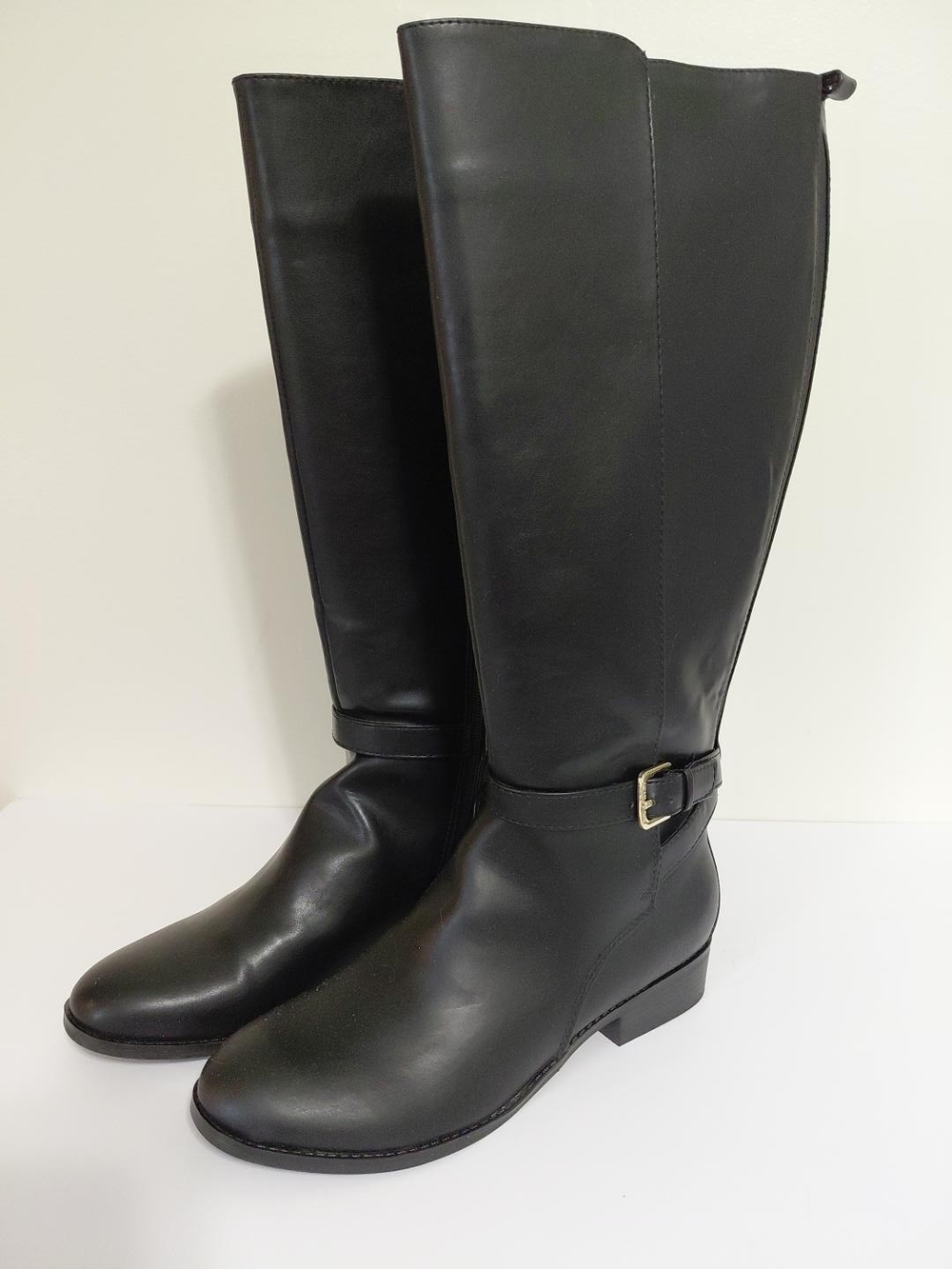 Black Knee-High Riding Boots - Classic Women's Leather Boots